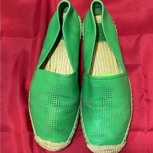 Gently worn women Tory Burch espradillas.